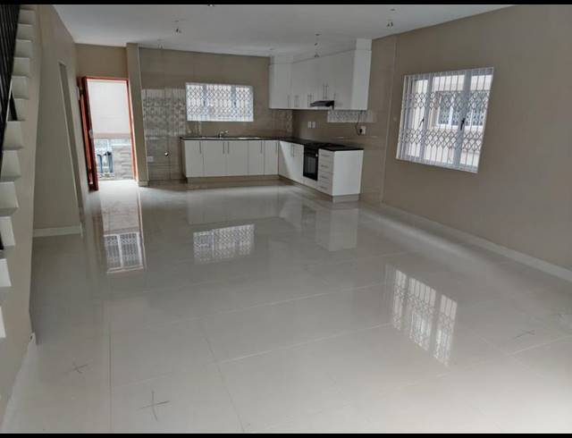 3 BEDROOM APARTMENT FOR SALE IN FOREST HAVEN